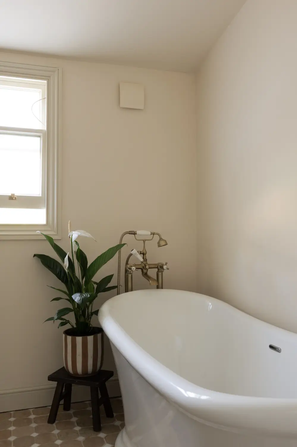 Plaster Walls and Natural Light in a Renovated Victorian Home 47 plaster-walls-renovated-victorian-house-beckenham-london-nordroom