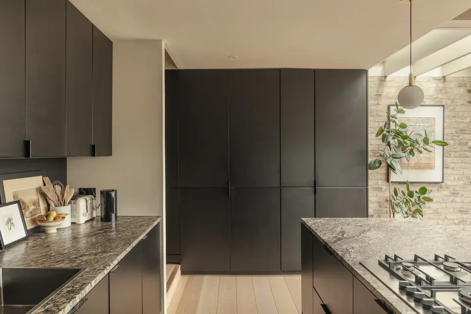 Exposed Beams and Brickwork in an Extended London Period House 8 renovated-extended-victorian-house-london
