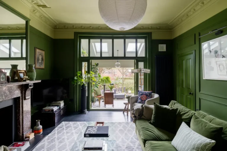 rich-colors-garden-apartment-london