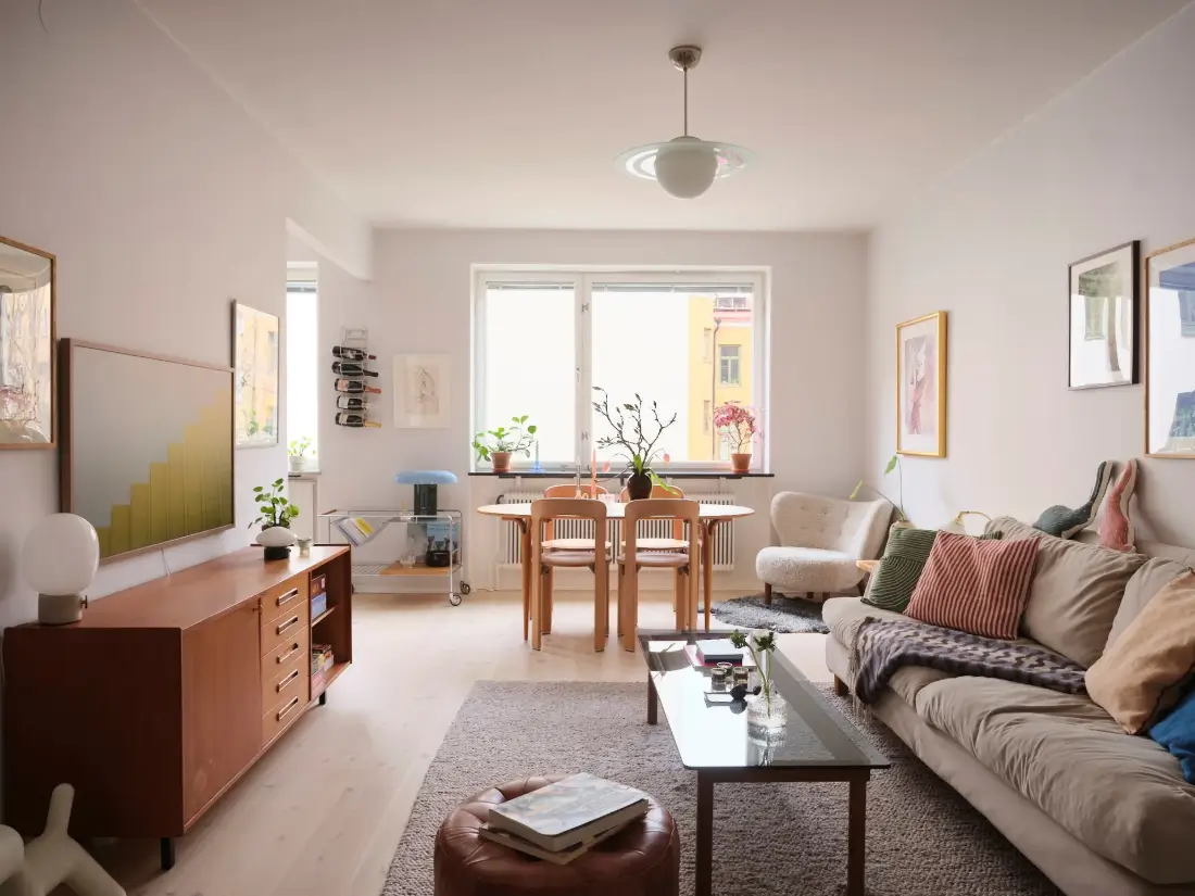 A Light 1940s Apartment with a Blue and Pink Kitchen 4 stockholm-apartment-pink-blue-kitchen-nordroom