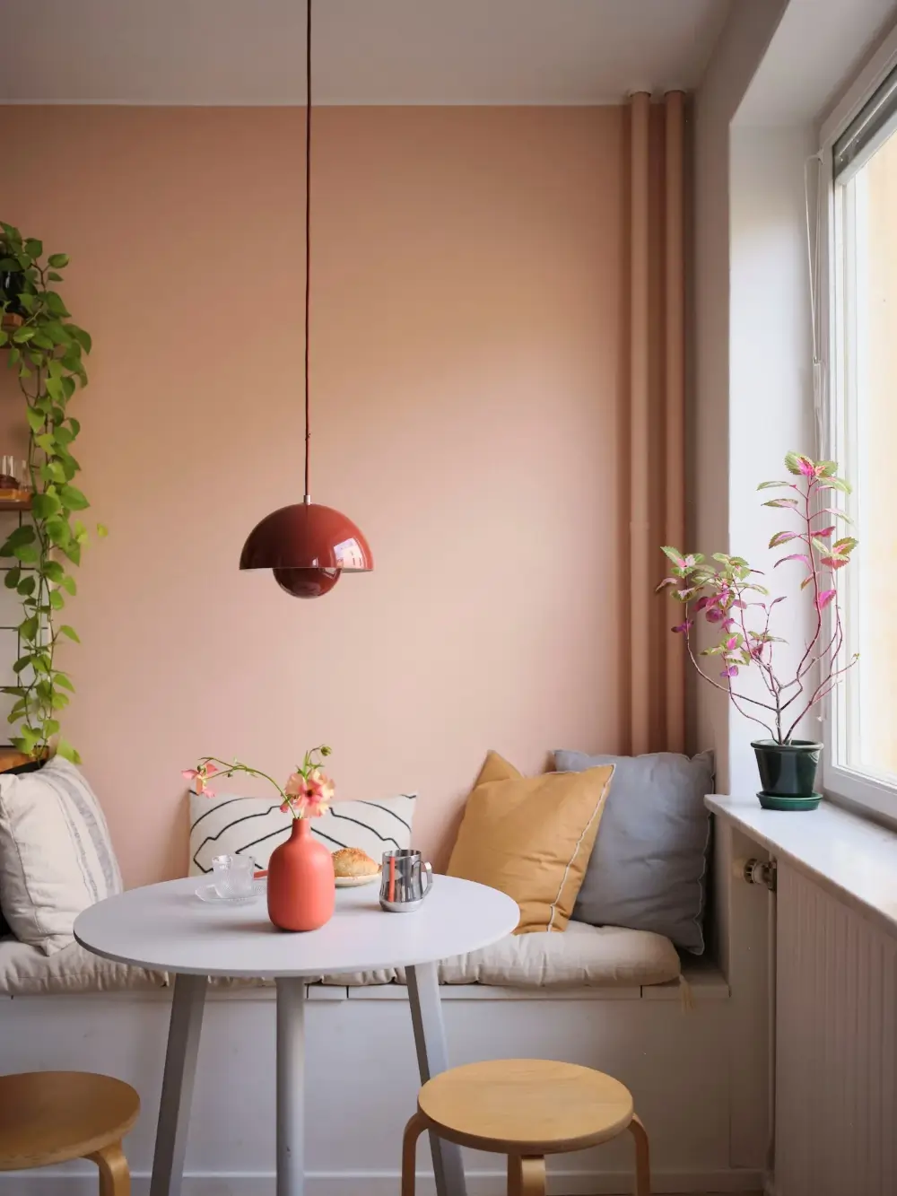 A Light 1940s Apartment with a Blue and Pink Kitchen 9 stockholm-apartment-pink-blue-kitchen-nordroom