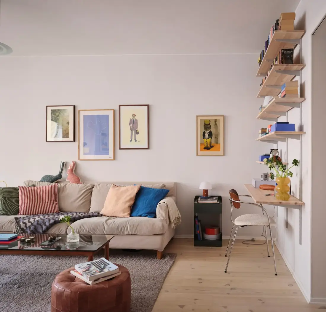 A Light 1940s Apartment with a Blue and Pink Kitchen 2 stockholm-apartment-pink-blue-kitchen-nordroom