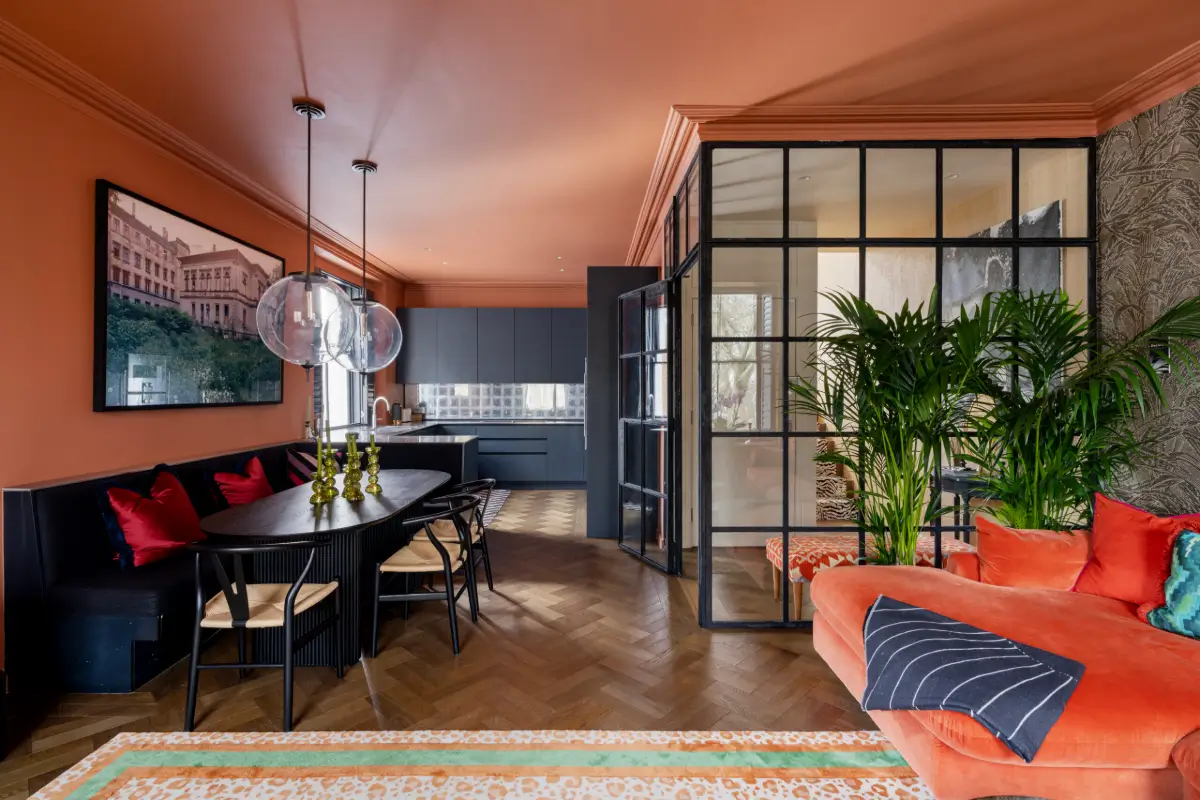 Moroccan-Inspired Designs in a Warm London Apartment 3 terracotta-hues-moroccan-influences-london-triplex