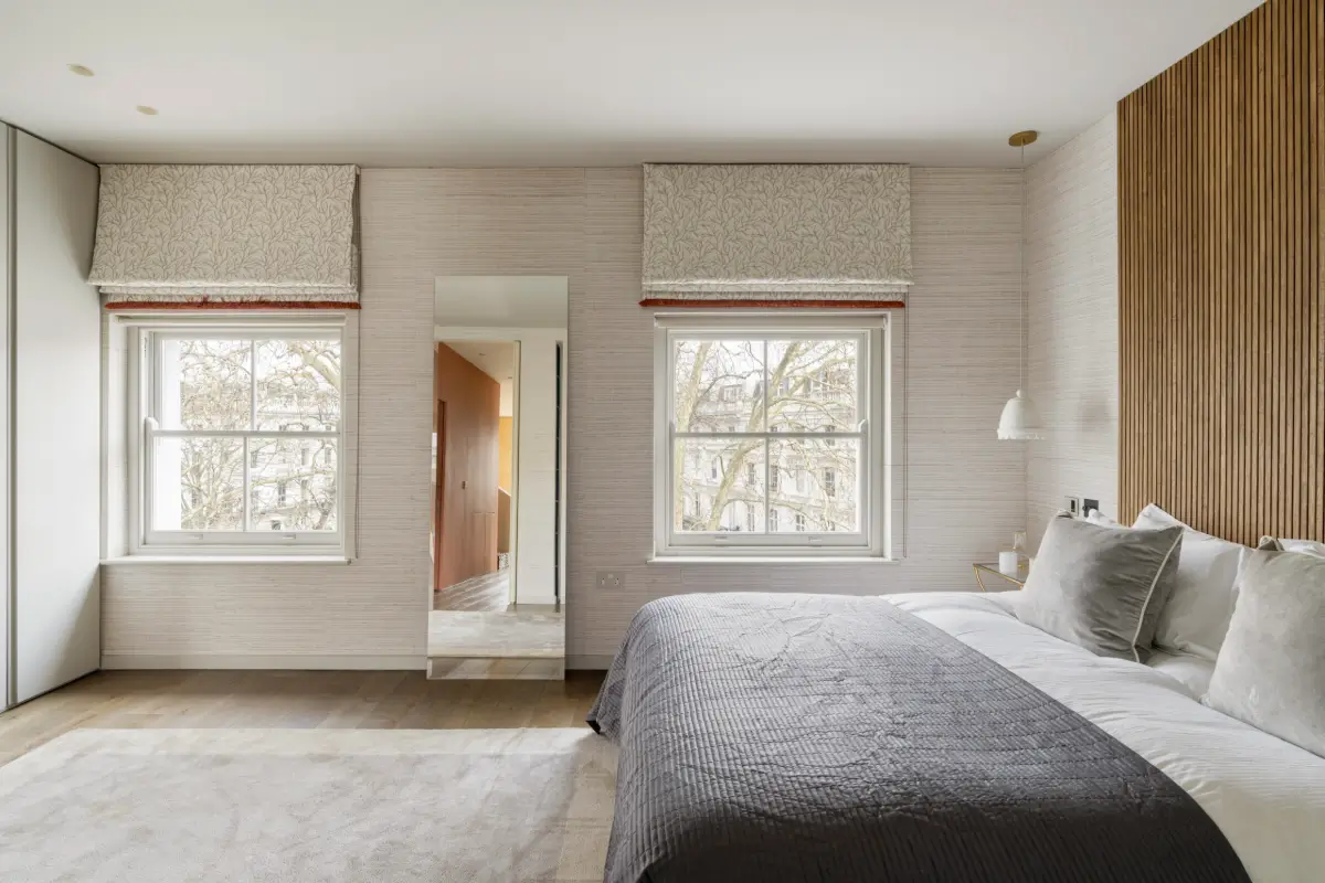 Moroccan-Inspired Designs in a Warm London Apartment 6 terracotta-hues-moroccan-influences-london-triplex