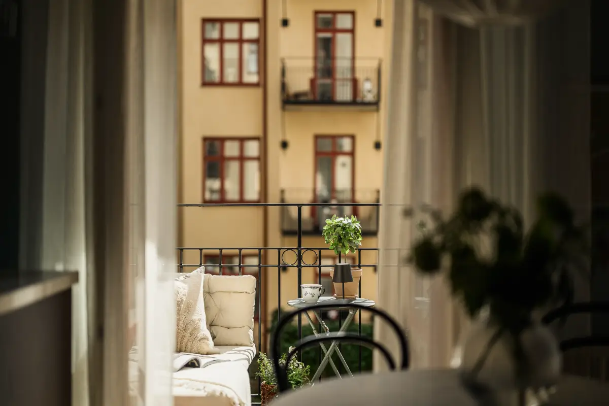 Soft Blue walls and a Spacious Kitchen in a Swedish Studio Apartment 16 turn-of-the-century-studio-apartment-spacious-kitchen-nordroom