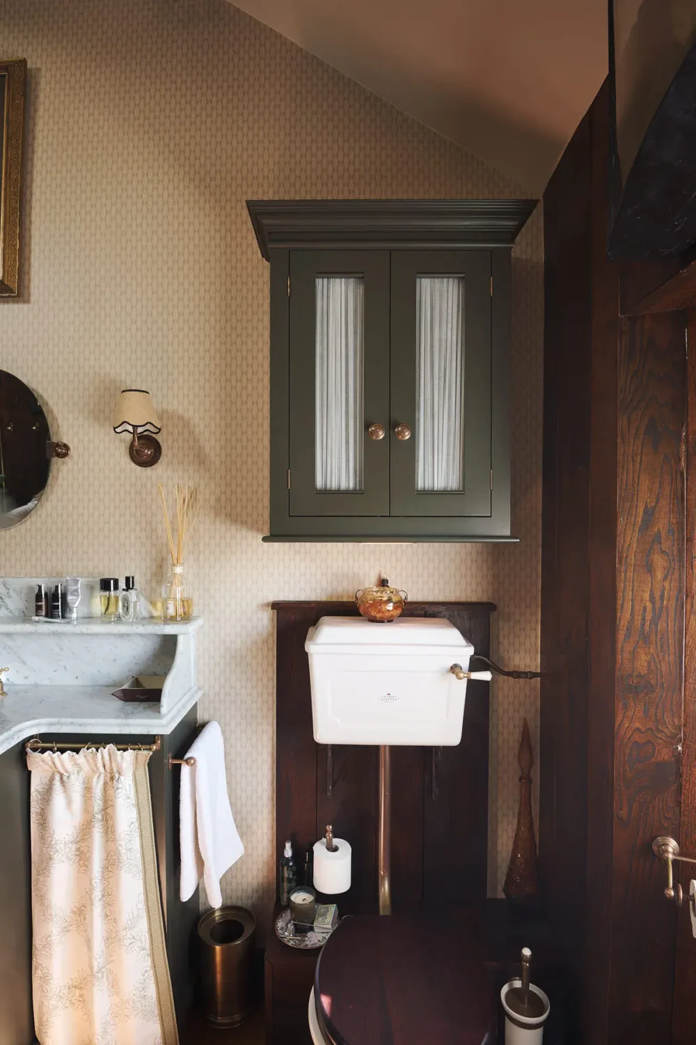 deVOL Cabinetry in a Layered and Characterful Victorian Home 26 bathroom-devol-classic-english-cabinets-subtle-wallpaper-nordroom