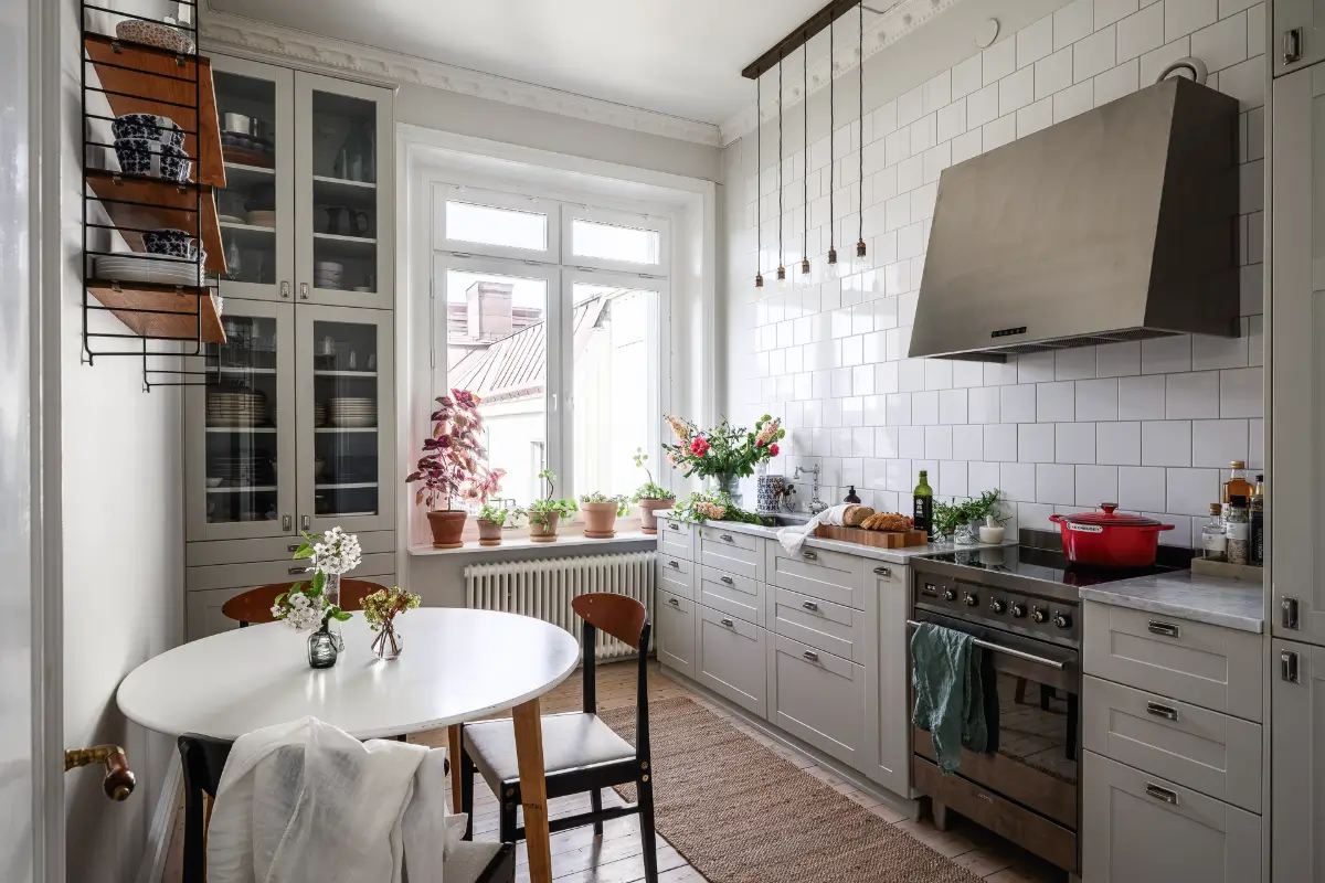 Natural Light and Classic Elements in a One-Bedroom Swedish Apartment 25 bright-1890s-scandinavian-apartment-nordroom