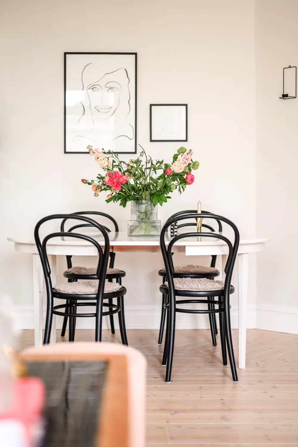 Natural Light and Classic Elements in a One-Bedroom Swedish Apartment 14 bright-1890s-scandinavian-apartment-nordroom