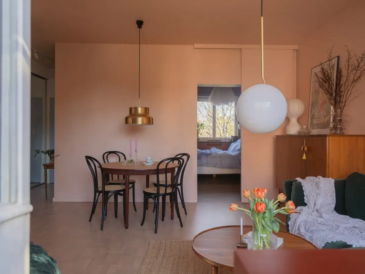 A 1940s Apartment Decorated in Pink and Yellow Hues 13 colorful-1940s-apartment-stockholm-nordroom