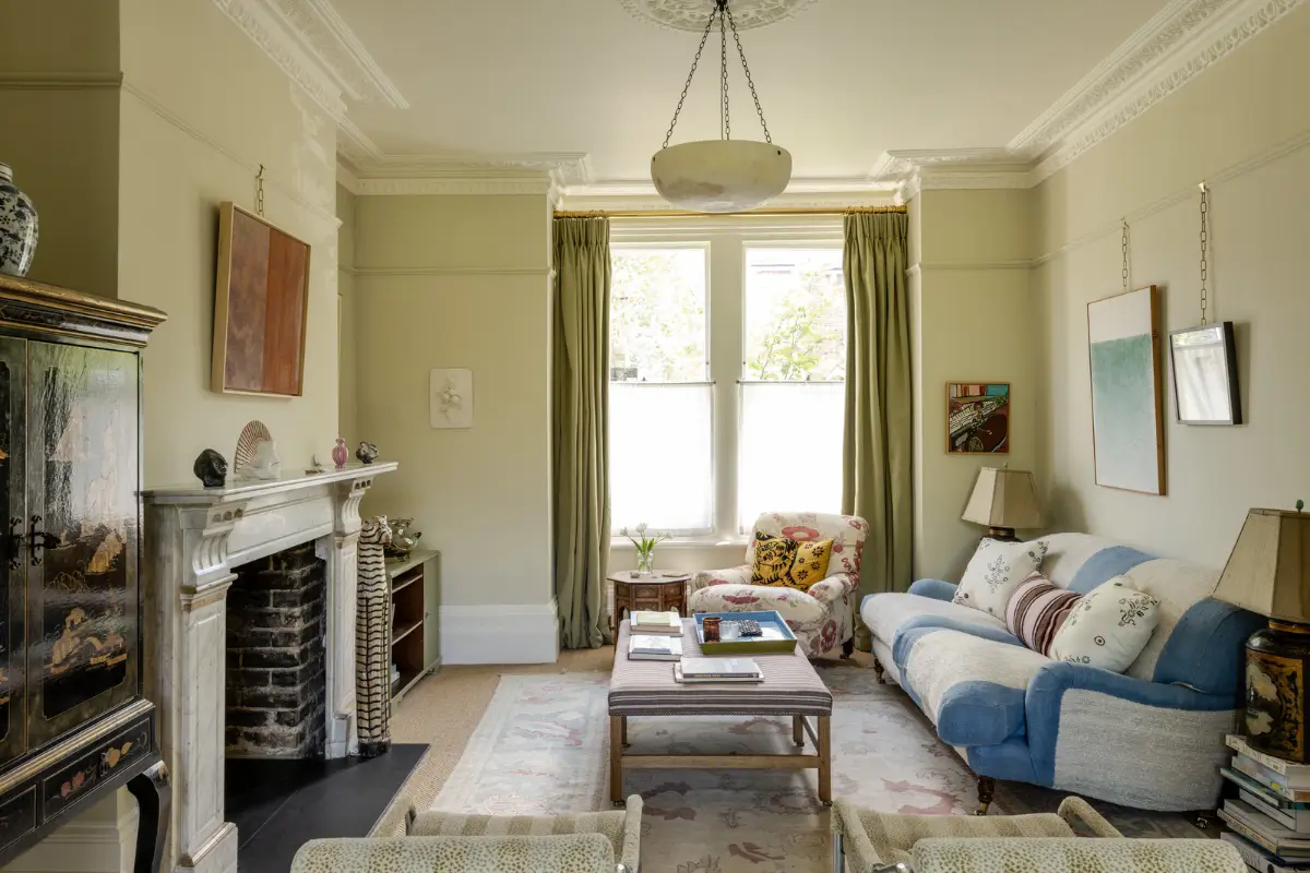 A Light Palette and Restored Elements in a Double-Fronted Victorian House 4 double-fronted-victorian-house-east-london-nordroom