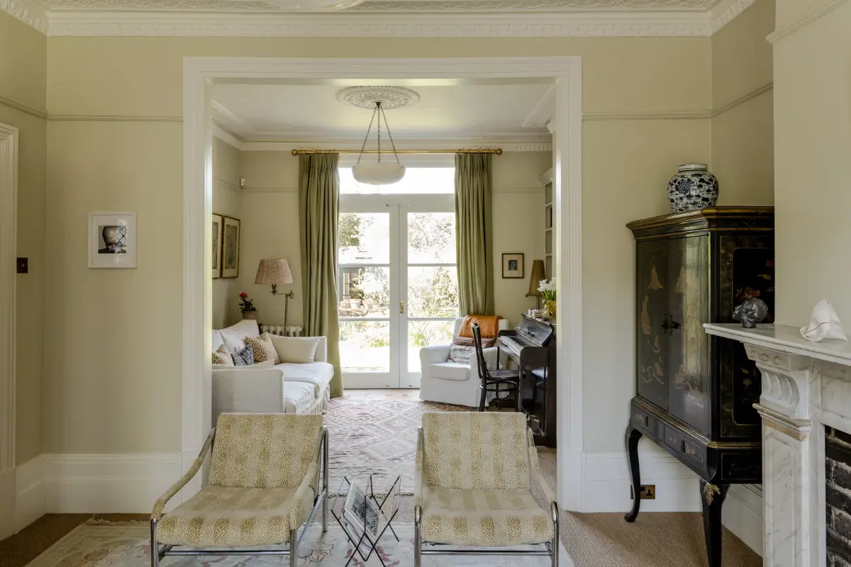 A Light Palette and Restored Elements in a Double-Fronted Victorian House 6 double-fronted-victorian-house-east-london-nordroom