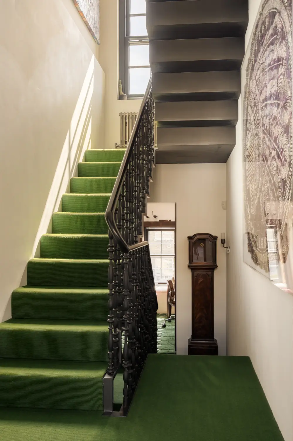 Grand Spaces Featuring Lush Velvet in a Reimagined Victorian Townhouse 29 islington-victorian-townhouse-modern-double-height-extension-nordroom