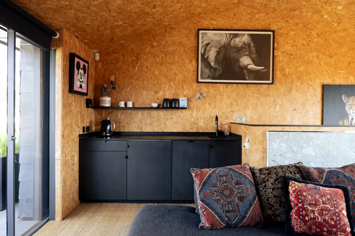 Grand Spaces Featuring Lush Velvet in a Reimagined Victorian Townhouse 44 islington-victorian-townhouse-modern-double-height-extension-nordroom
