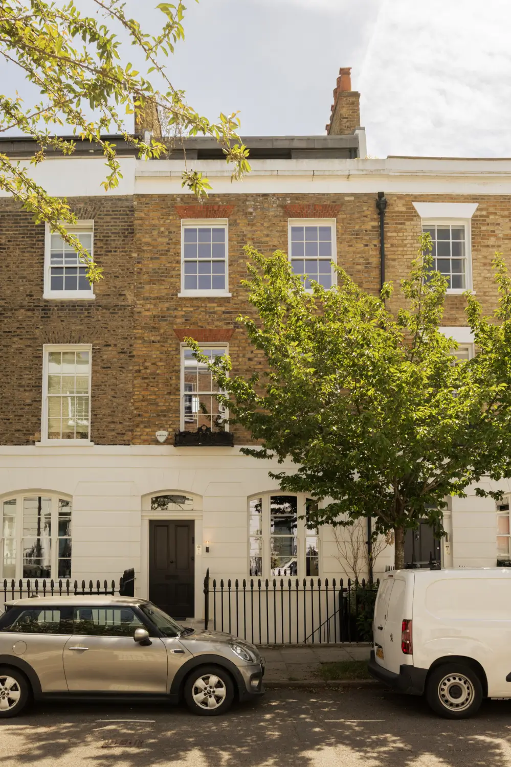 Grand Spaces Featuring Lush Velvet in a Reimagined Victorian Townhouse 47 islington-victorian-townhouse-modern-double-height-extension-nordroom