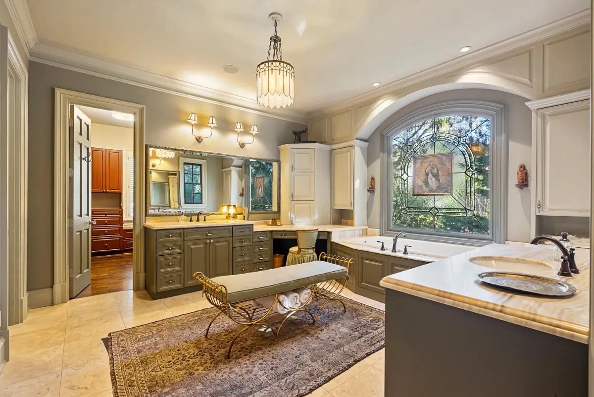 Josh Brolin's Storybook Georgia Estate with Interiors by Pierce & Ward is For Sale 26 josh-brolin-georgia-home-pierce-and-ward-interiors-nordroom