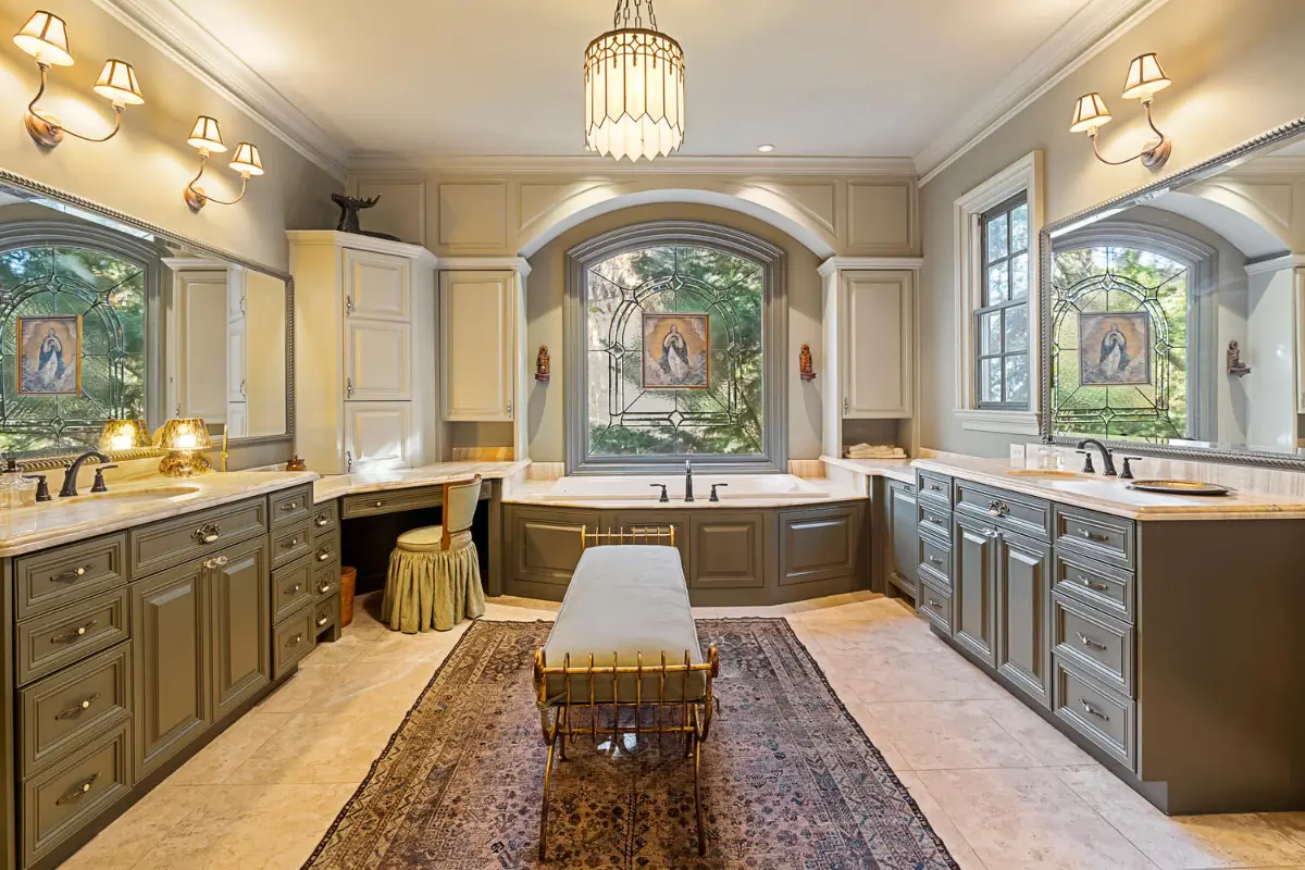 Josh Brolin's Storybook Georgia Estate with Interiors by Pierce & Ward is For Sale 27 josh-brolin-georgia-home-pierce-and-ward-interiors-nordroom