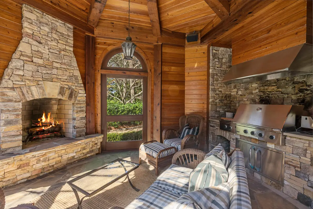 Josh Brolin's Storybook Georgia Estate with Interiors by Pierce & Ward is For Sale 40 josh-brolin-georgia-home-pierce-and-ward-interiors-nordroom
