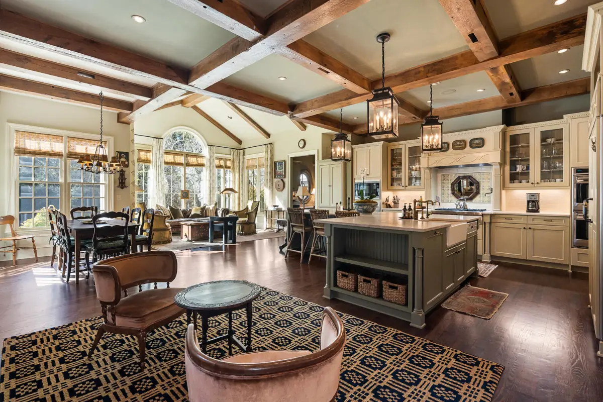 Josh Brolin's Storybook Georgia Estate with Interiors by Pierce & Ward is For Sale 7 josh-brolin-georgia-home-pierce-and-ward-interiors-nordroom