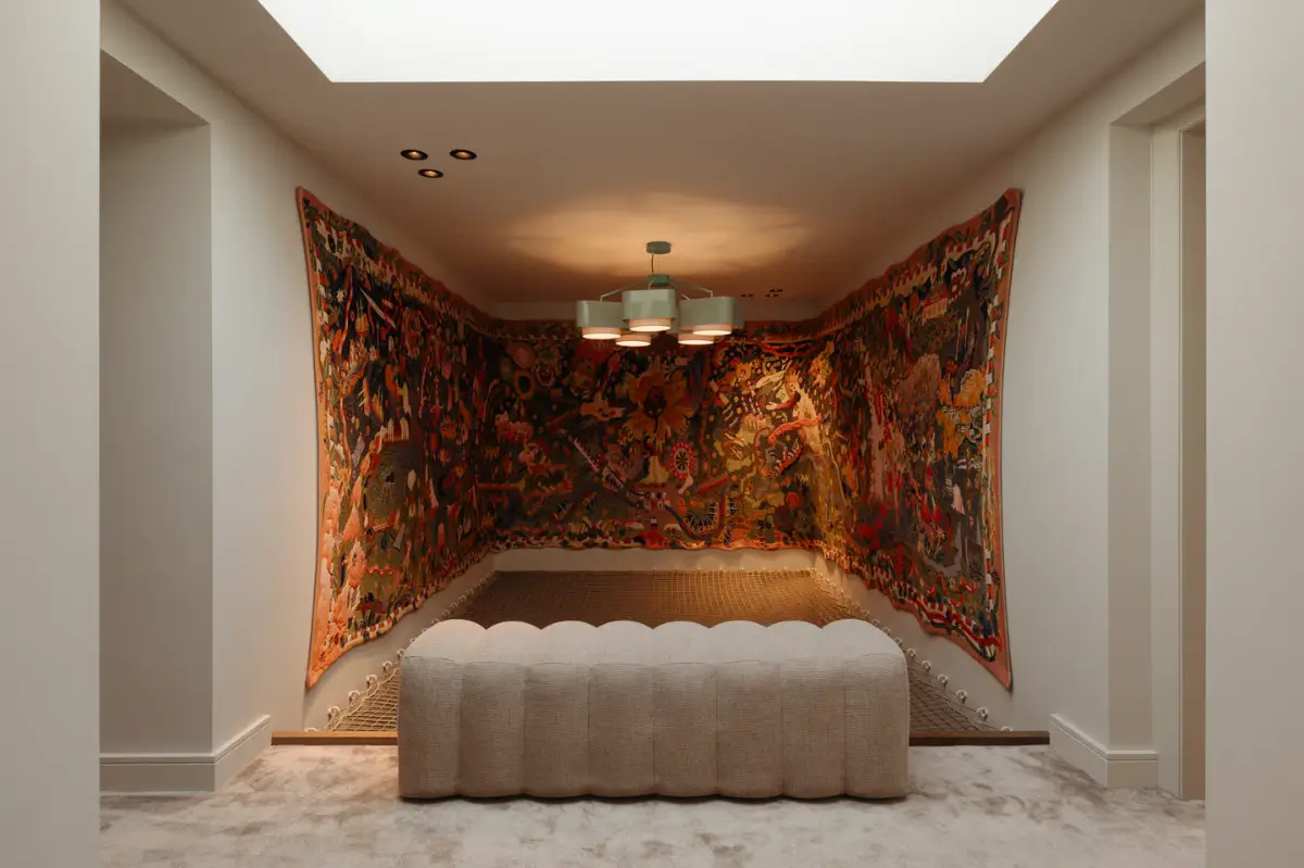 A Hidden Amsterdam Villa Designed for Art, Entertaining, and Everyday Family Living 15 luxurious-art-filled-modern-villa-amsterdam-nordroom