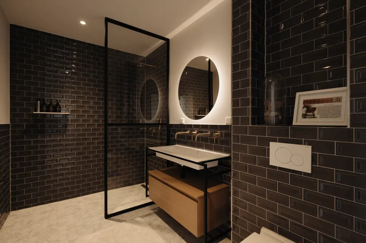 A Hidden Amsterdam Villa Designed for Art, Entertaining, and Everyday Family Living 24 luxurious-art-filled-modern-villa-amsterdam-nordroom