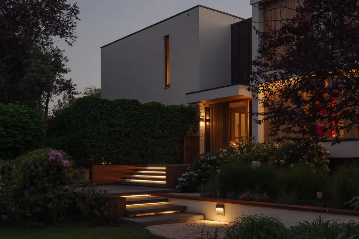 A Hidden Amsterdam Villa Designed for Art, Entertaining, and Everyday Family Living 38 luxurious-art-filled-modern-villa-amsterdam-nordroom