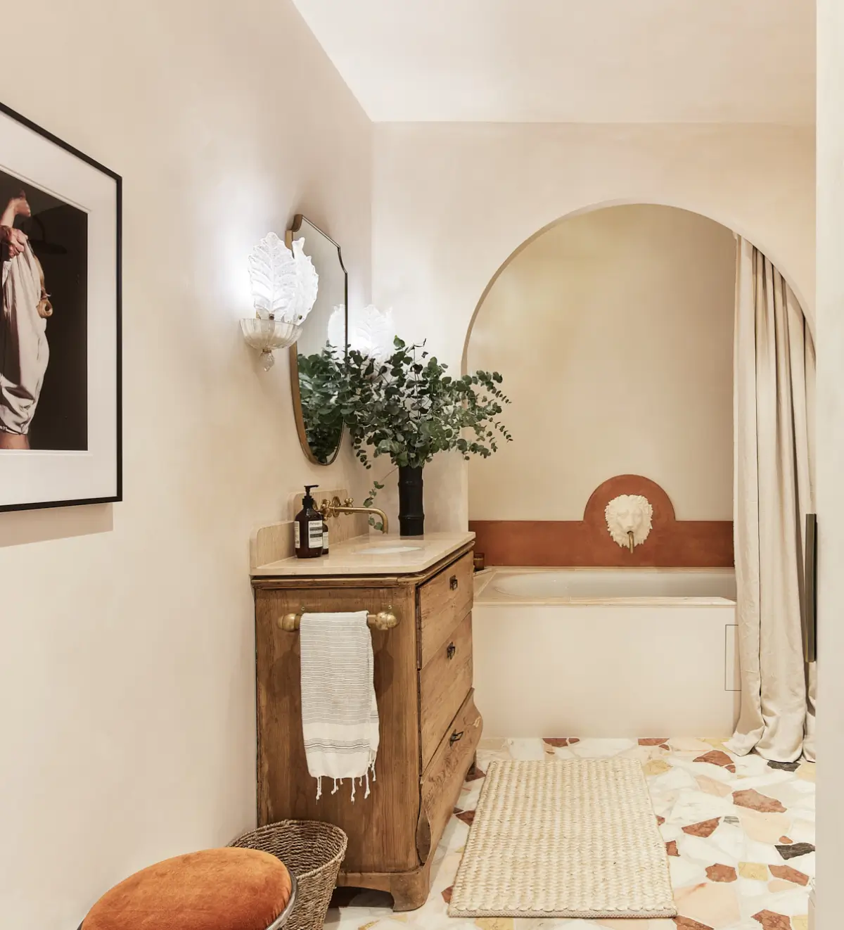 A Bedroom Connected to Nature in a Luxurious Notting Hill Duplex Garden Apartment 24 luxurious-notting-hill-duplex-apartment-garden