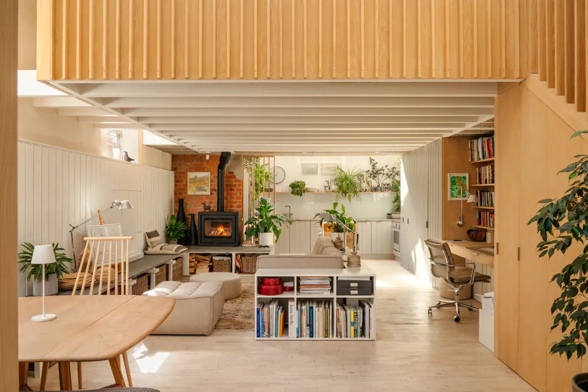 Modern, Light and Open-Plan Interiors in a Former Victorian Chapel 2 modern-chapel-conversion-england-nordroom