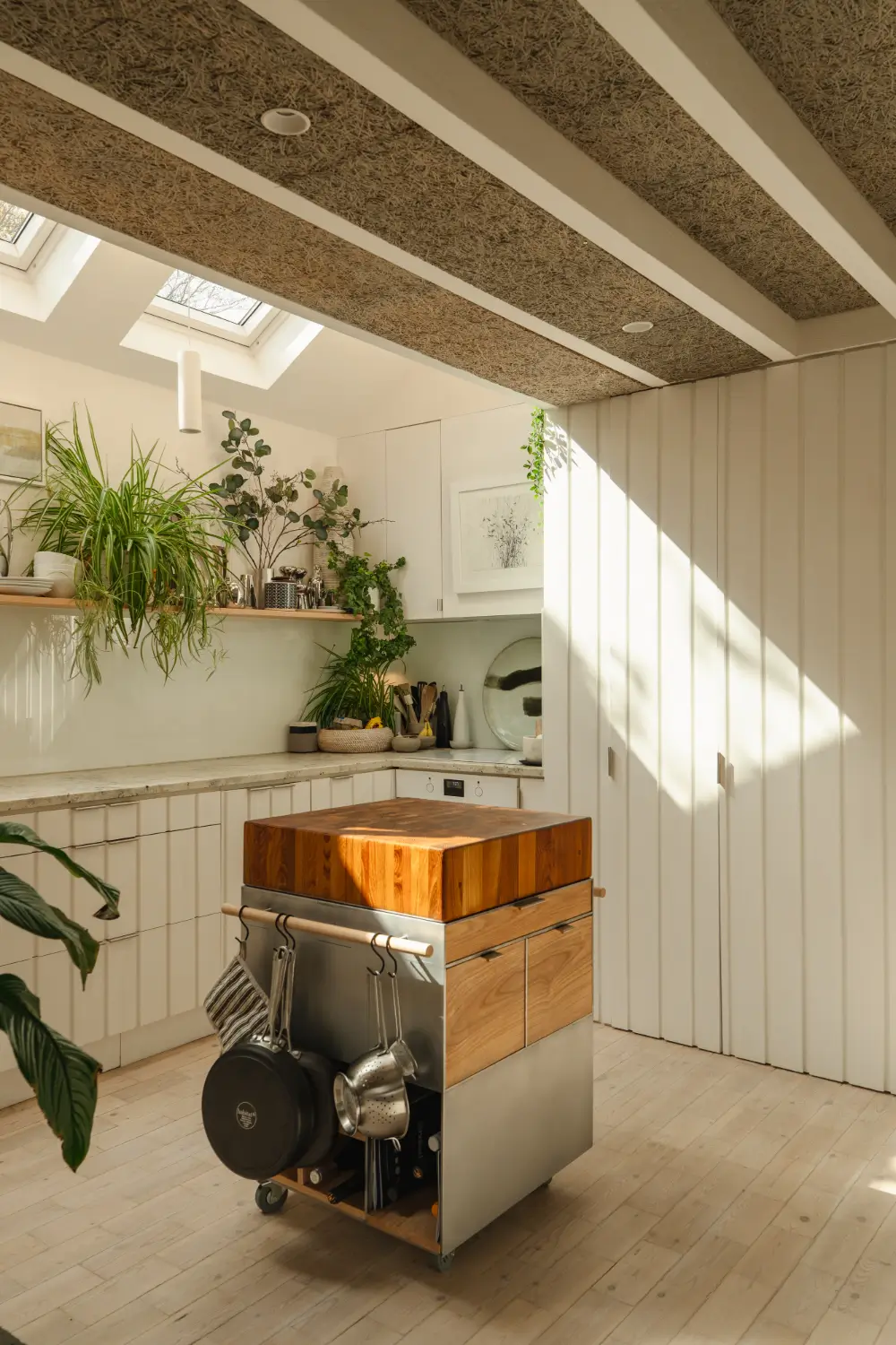 Modern, Light and Open-Plan Interiors in a Former Victorian Chapel 12 modern-chapel-conversion-england-nordroom