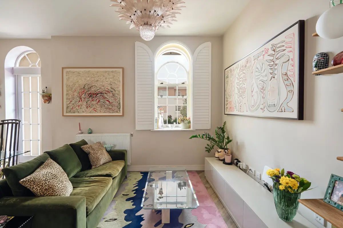 Pastel Tones and a Verdant Bedroom in a Light London Apartment 1 pastel-accents-deep-green-bedroom-modern-london-apartment