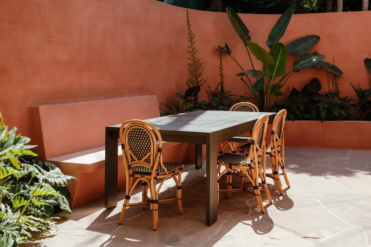 Old World Charm and Modern Comforts in a Pink Spanish-Style Los Feliz Villa 24 pink-1920s-spanish-revival-villa-los-feliz-nordroom