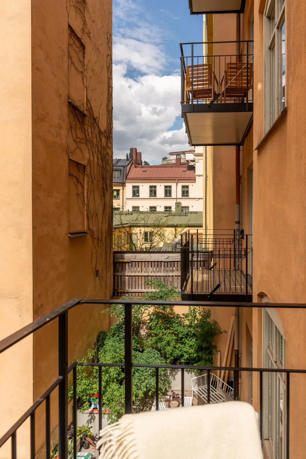 Period Features and Scandinavian Design Furniture in a Serene Stockholm Apartment 22 red-beige-green-tones-19th-century-apartment-stockholm-nordroom