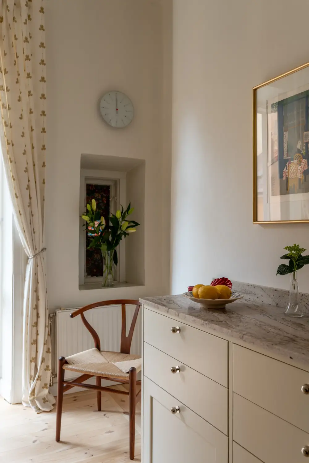 Period Features and Scandinavian Design Furniture in a Serene Stockholm Apartment 18 red-beige-green-tones-19th-century-apartment-stockholm-nordroom