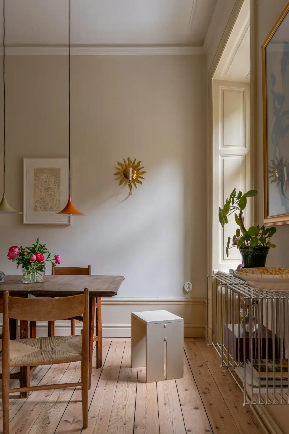 Period Features and Scandinavian Design Furniture in a Serene Stockholm Apartment 5 red-beige-green-tones-19th-century-apartment-stockholm-nordroom