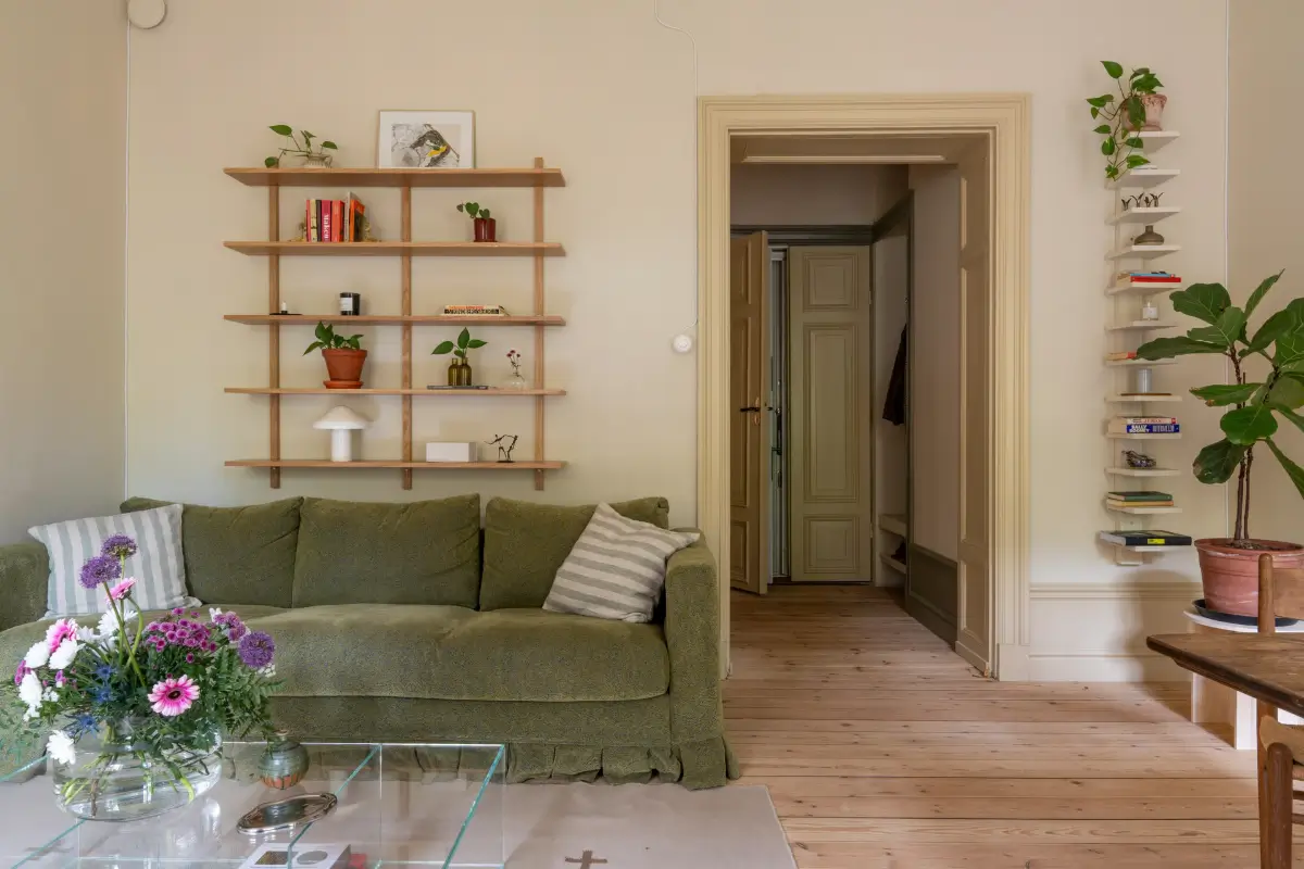 Period Features and Scandinavian Design Furniture in a Serene Stockholm Apartment 10 red-beige-green-tones-19th-century-apartment-stockholm-nordroom