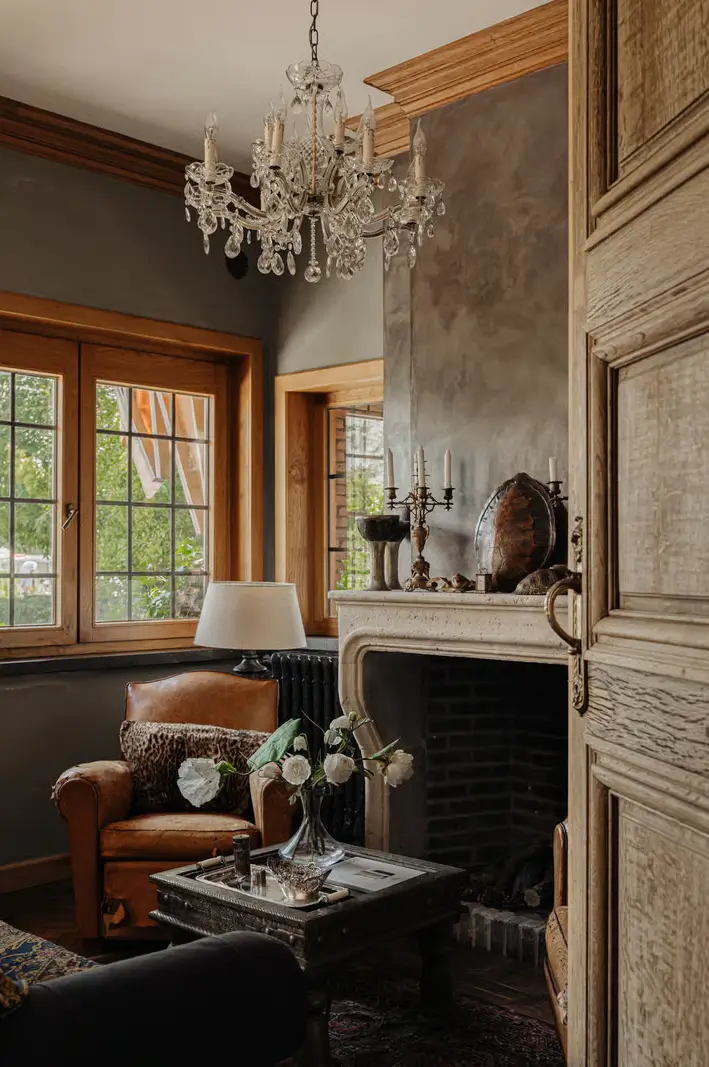 Living on the Amstel: Inside a Timeless Riverside Villa Near Amsterdam 2 rustic-country-style-interiors-riverside-villa-netherlands