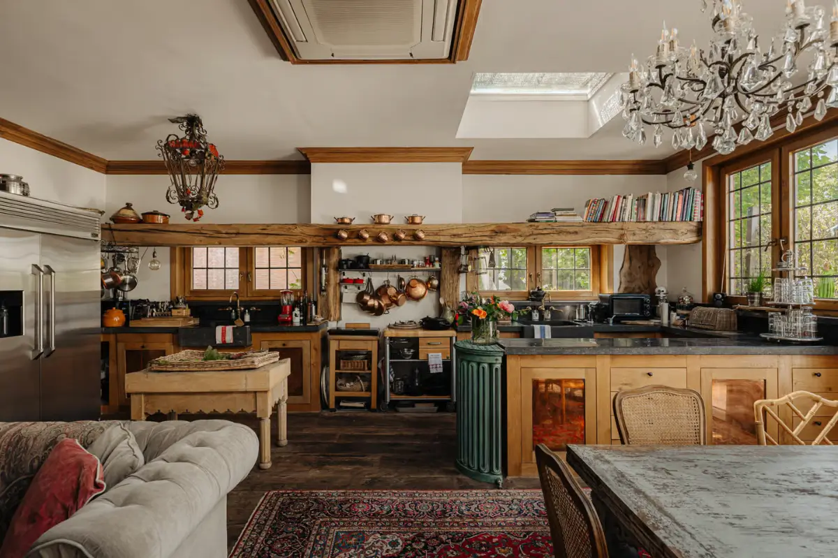 Living on the Amstel: Inside a Timeless Riverside Villa Near Amsterdam 6 rustic-country-style-interiors-riverside-villa-netherlands
