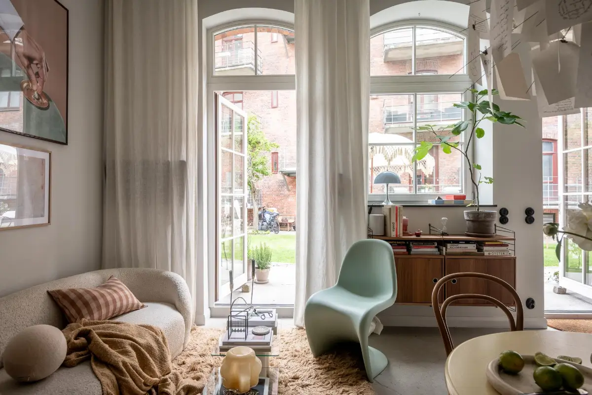 An Industrial Building in a Charming Courtyard is Turned into a Small Townhouse 7 small-loft-19th-century-indstrial-building-gothenburg-nordroom