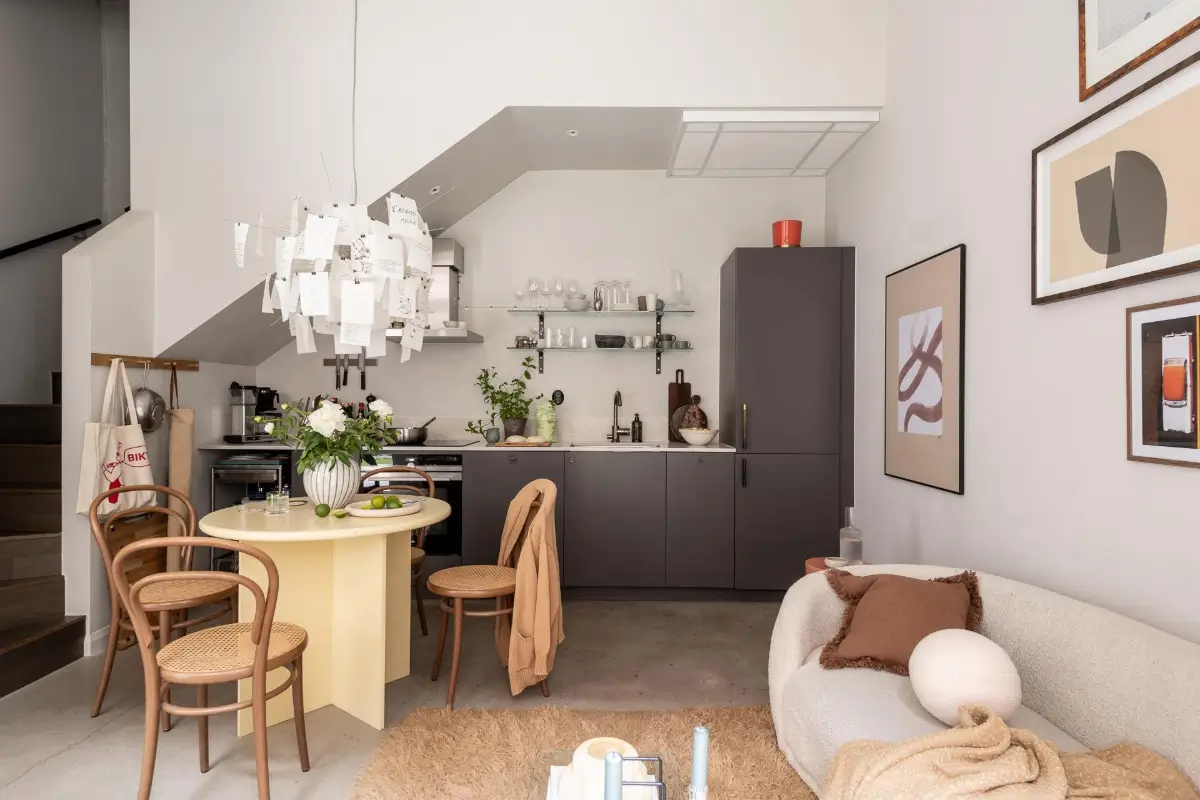 An Industrial Building in a Charming Courtyard is Turned into a Small Townhouse 9 small-loft-19th-century-indstrial-building-gothenburg-nordroom