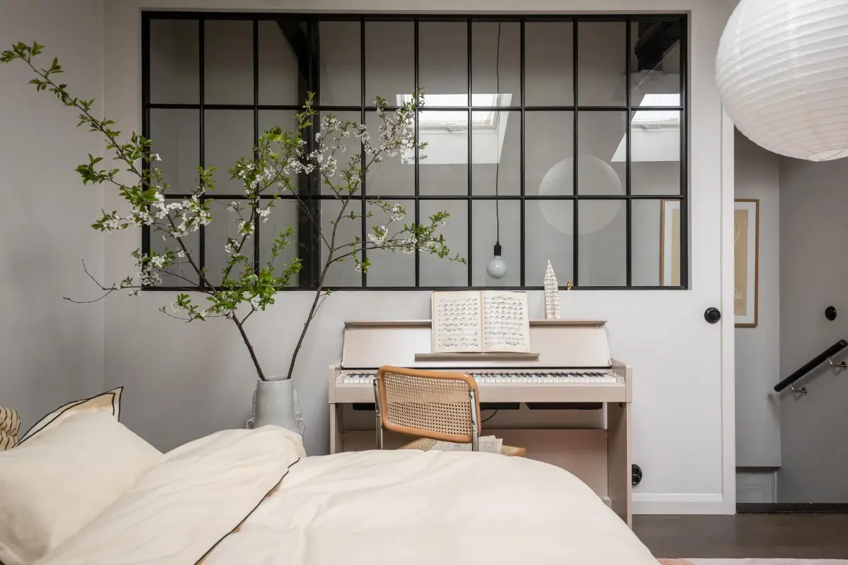 An Industrial Building in a Charming Courtyard is Turned into a Small Townhouse 24 small-loft-19th-century-indstrial-building-gothenburg-nordroom
