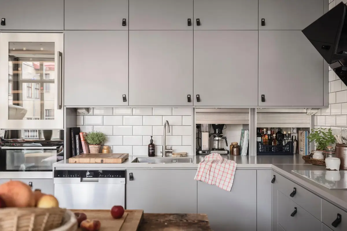 Industrial Character and an Open-Plan Living Space in a Unique Swedish Apartment 23 swedish-apartment-industrial-elements-nordroom