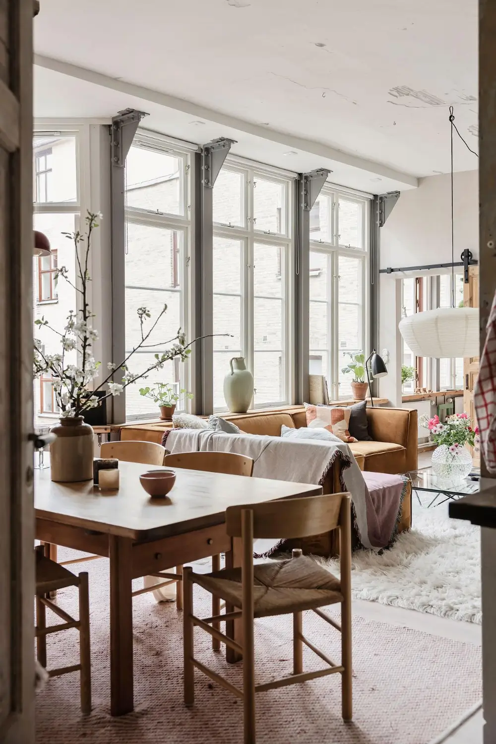 Industrial Character and an Open-Plan Living Space in a Unique Swedish Apartment 16 swedish-apartment-industrial-elements-nordroom