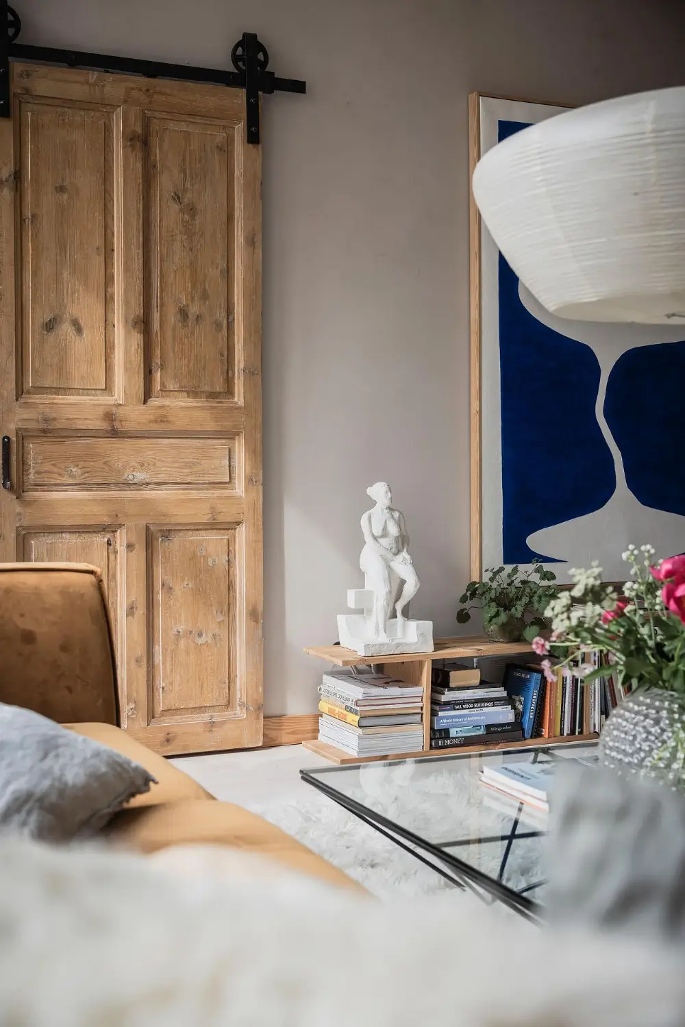 Industrial Character and an Open-Plan Living Space in a Unique Swedish Apartment 7 swedish-apartment-industrial-elements-nordroom