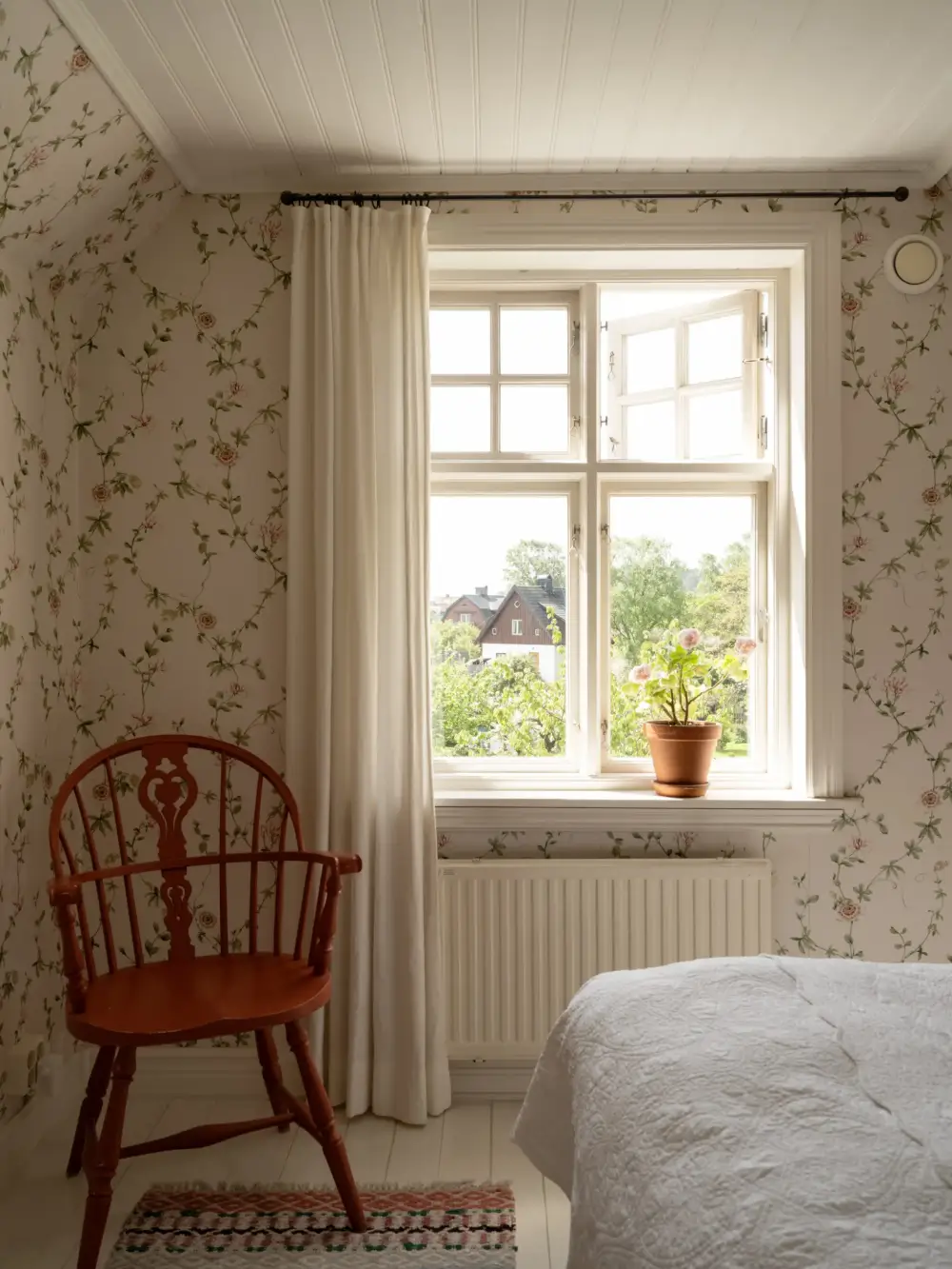 A Characteristic Early 20th-Century Swedish Villa with a Lush Garden 42 turn-of-the-century-villa-lush-garden-nordroom