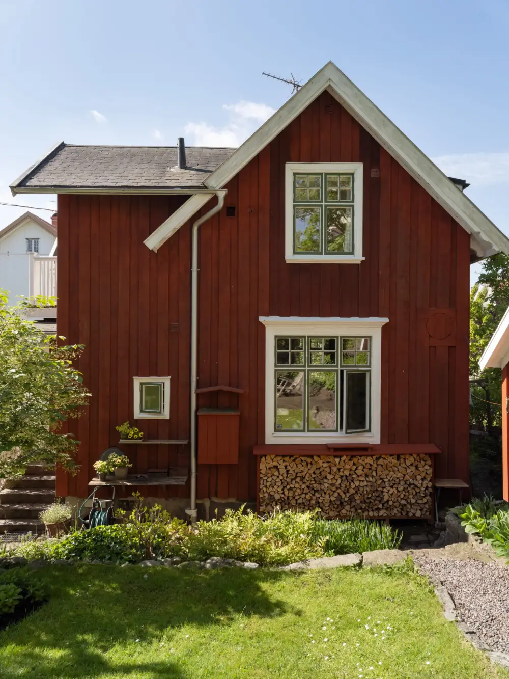 A Characteristic Early 20th-Century Swedish Villa with a Lush Garden 58 turn-of-the-century-villa-lush-garden-nordroom