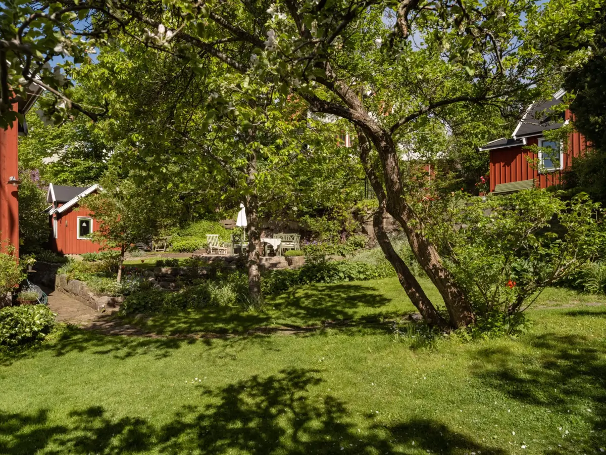 A Characteristic Early 20th-Century Swedish Villa with a Lush Garden 61 turn-of-the-century-villa-lush-garden-nordroom