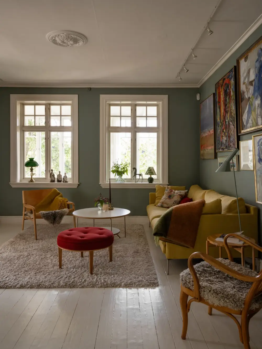A Characteristic Early 20th-Century Swedish Villa with a Lush Garden 6 turn-of-the-century-villa-lush-garden-nordroom