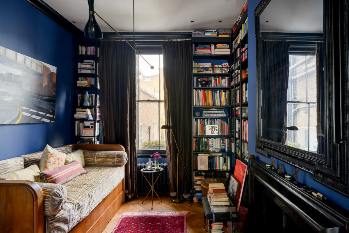 Inside a Thoughtfully Redesigned Two-Bedroom Victorian Apartment in South Kensington 13 unique-two-bedroom-south-kensington-apartment-nordroom
