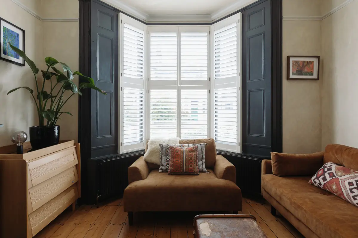 A Natural Palette and a Conservatory Extension Connect the Interiors with the Outdoors 14 victorian-garden-apartment-london-nordroom