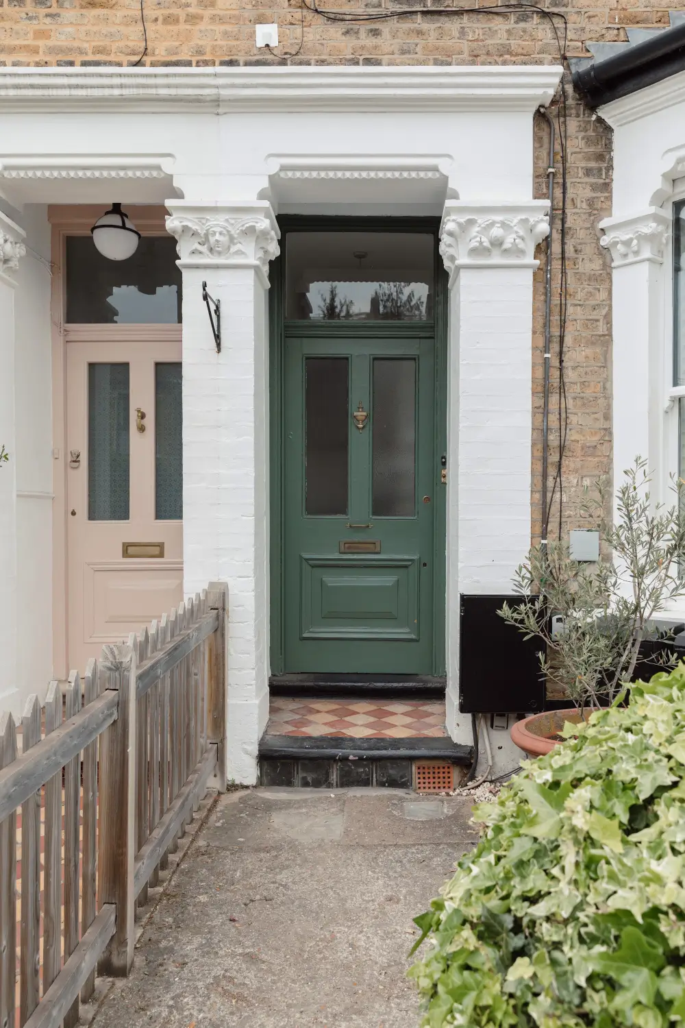 A Natural Palette and a Conservatory Extension Connect the Interiors with the Outdoors 27 victorian-garden-apartment-london-nordroom