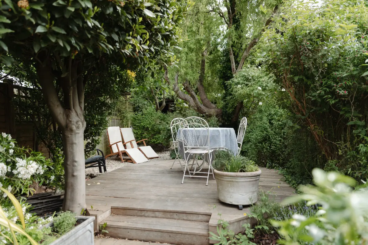 A Natural Palette and a Conservatory Extension Connect the Interiors with the Outdoors 22 victorian-garden-apartment-london-nordroom